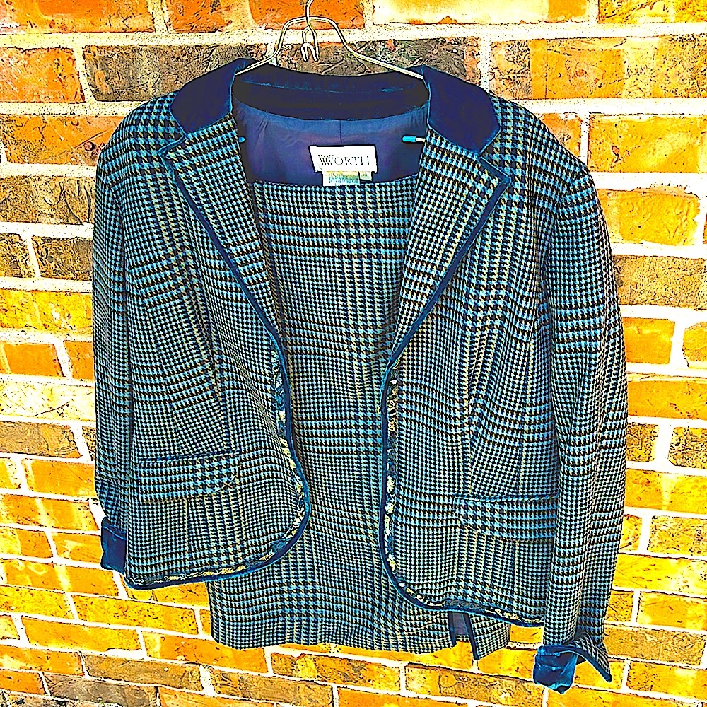 Worth Wool Suit Plaid With Blue Velvet Trim.  Straight Skirt Woman’s Size 16